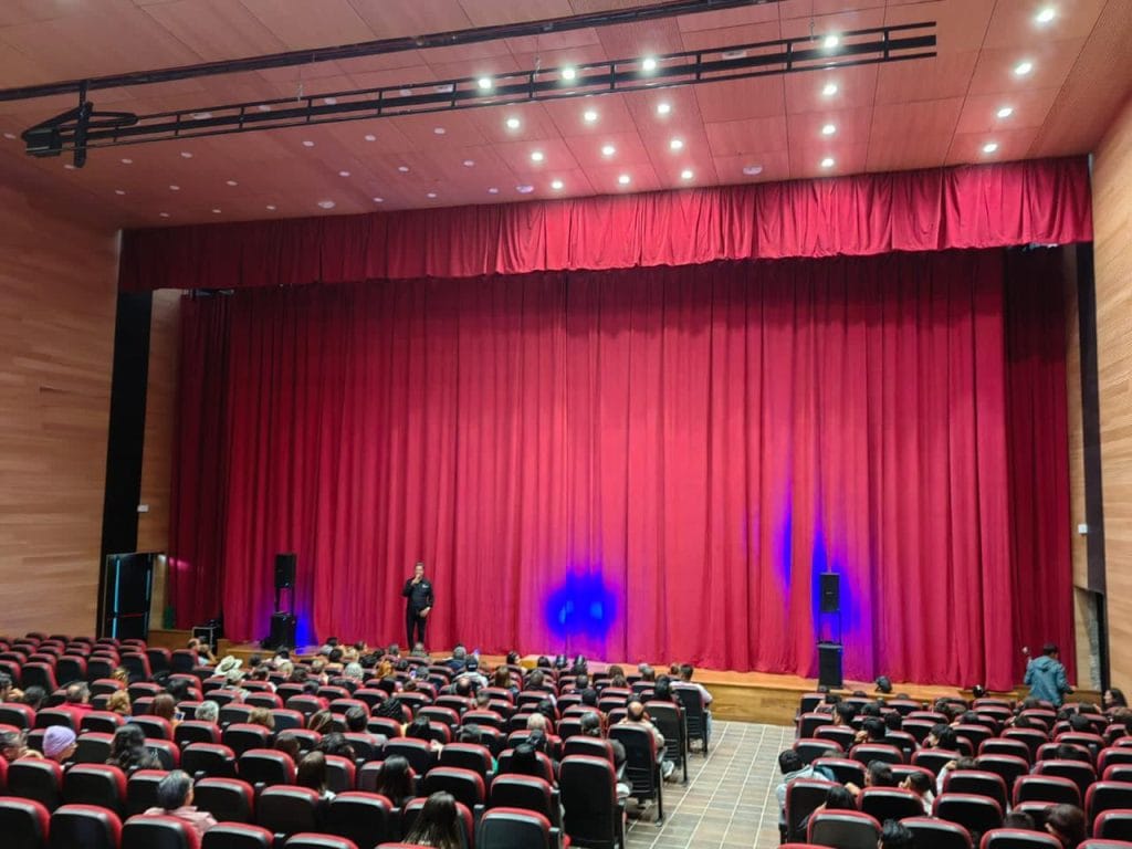 Mecánica y vestimenta teatral proyecto teatro mosquera