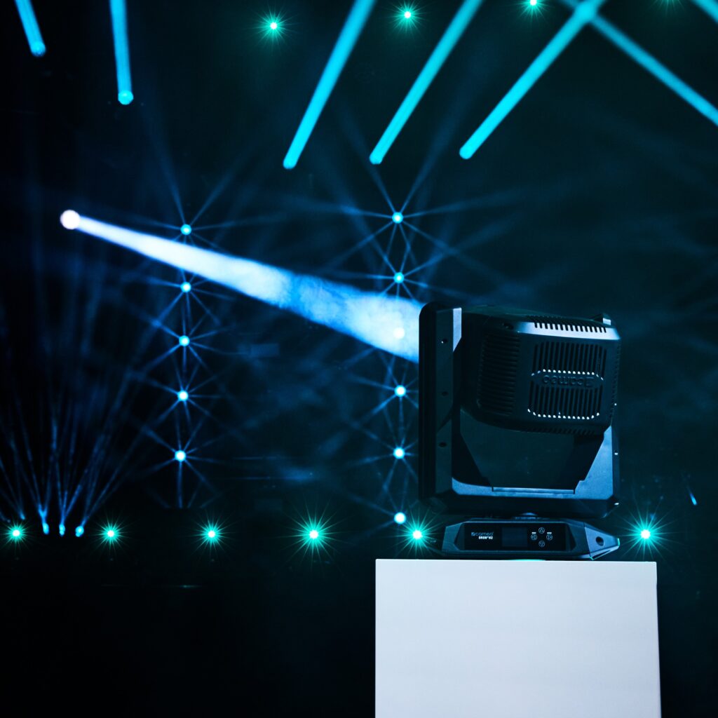 Control Lumínico | Control Lumínico en Provenco 2026: shows de iluminación cada hora y los lanzamientos de Cameo, Vari-Lite y Minuit Une Control Lumínico | Control Lumínico en Provenco 2026: shows de iluminación cada hora y los lanzamientos de Cameo, Vari-Lite y Minuit Une
