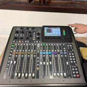 Consola de Sonido profesional en el Teatro Patria