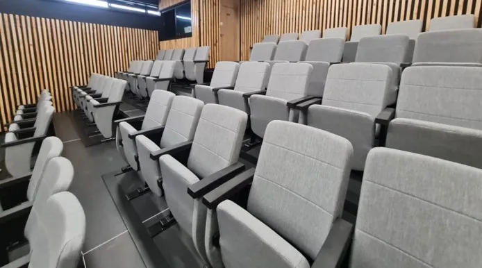 Asiento para auditorio